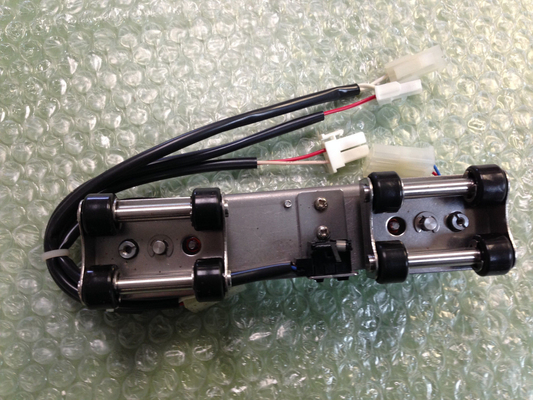 จีน 810G03623 Fuji Unit Press Roller Assembly Minilab Part ผู้ผลิต