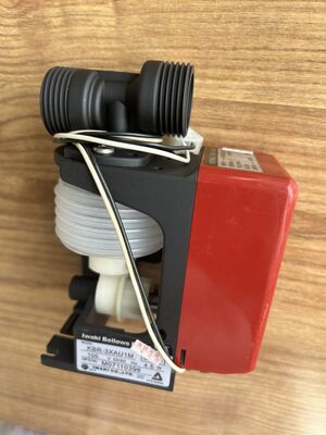 IWAKI BELLOW REPLENISHER PUMP KBR 3XAU1M สำหรับ FUJI FRONTIER NORITSU Minilab ผู้ผลิต
