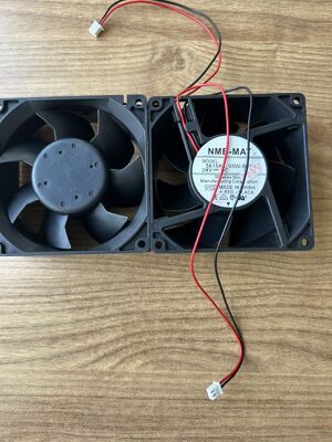 3615KL‑05W‑B59 NMB พัดลมระบายความร้อน 3 สาย ขนาด 92×92×38 มม. DC24V 0.24A อะไหล่ทดแทนสำหรับเครื่องล้างฟิล์ม Konica Digital Minilab Photo Lab Processor ผู้ผลิต